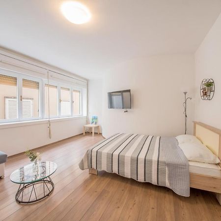 Aurora Apartment Zadar Exterior photo
